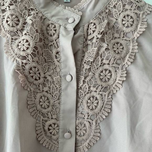 Elegant Lace Detail Women's Top - sandy pink - Picture 3 of 4